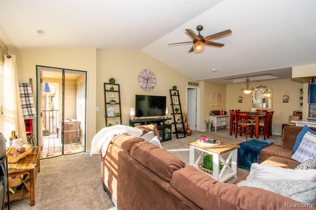 11878 Farmington Road Livonia, MI 48150 - Photo 7 of 26