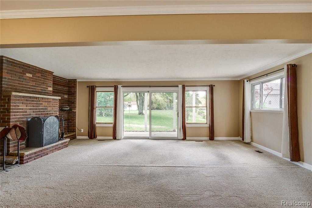 3217 Rolston Road Fenton, MI 48430 - Photo 7 of 30