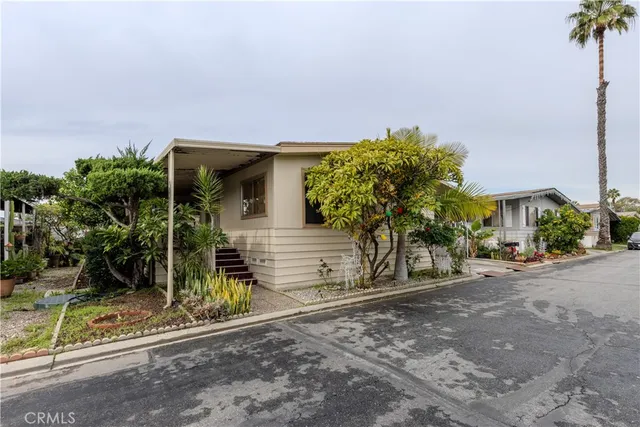 $365,000 | 17701 Avalon Boulevard, Carson, CA 90746
