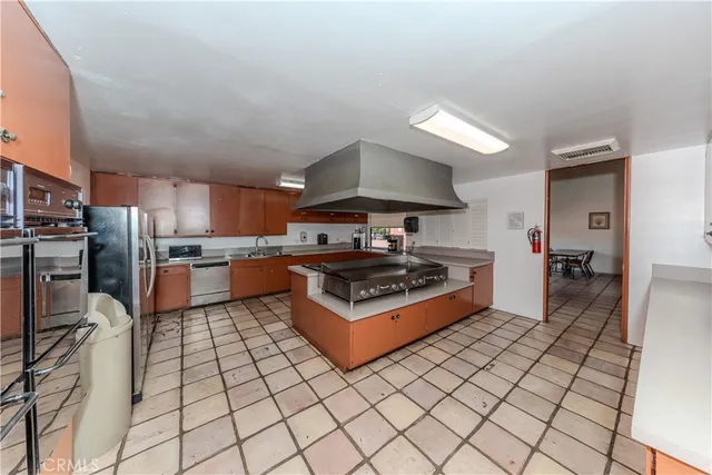 $365,000 | 17701 Avalon Boulevard, Carson, CA 90746