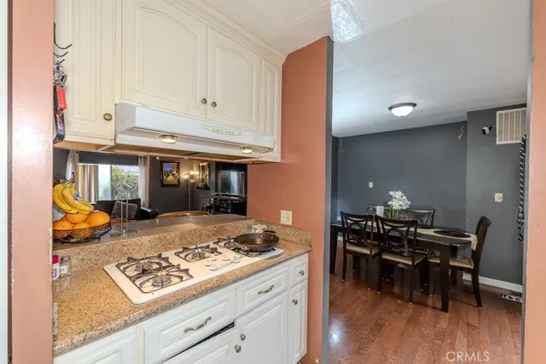 $340,000 | 17701 Avalon Boulevard, Carson, CA 90746