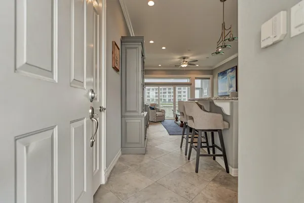 $299,000 | 168 Lake Point Boulevard, Unit D103, Montgomery, TX 77356