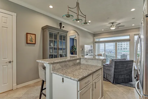 $299,000 | 168 Lake Point Boulevard, Unit D103, Montgomery, TX 77356