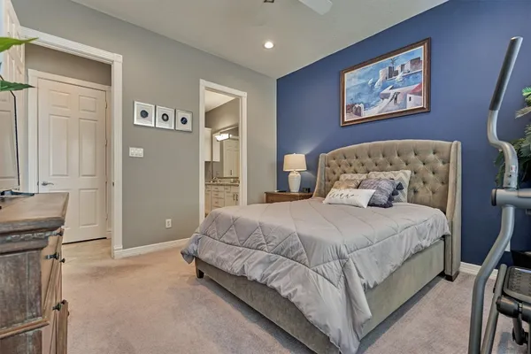 $299,000 | 168 Lake Point Boulevard, Unit D103, Montgomery, TX 77356