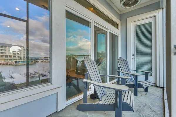 $299,000 | 168 Lake Point Boulevard, Unit D103, Montgomery, TX 77356