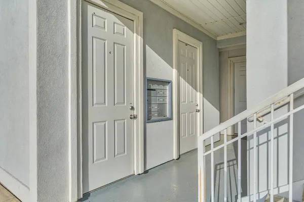 $299,000 | 168 Lake Point Boulevard, Unit D103, Montgomery, TX 77356