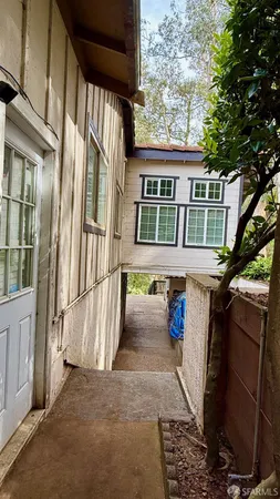 a house view with a outdoor space
