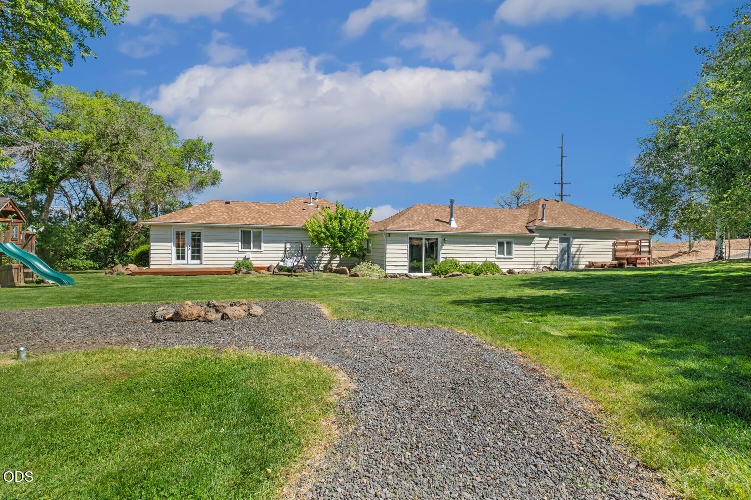 21589 Bear Creek Road Bend, OR 97701 - Photo 43 of 58