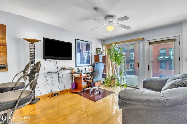 $495,000 | 1812 South Clark Street, Unit 15, Chicago, IL 60616