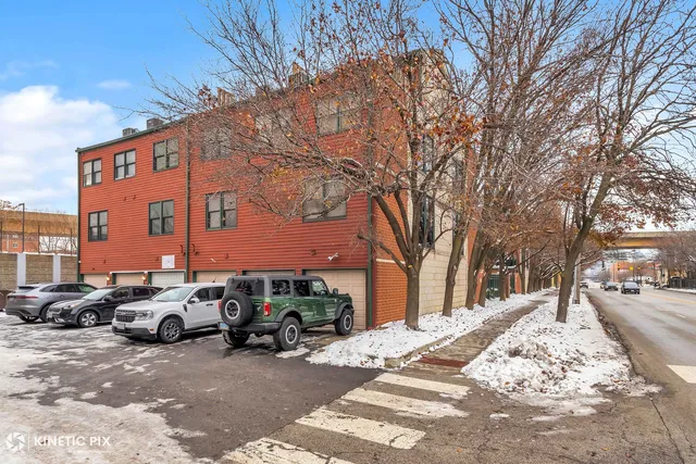 $495,000 | 1812 South Clark Street, Unit 15, Chicago, IL 60616