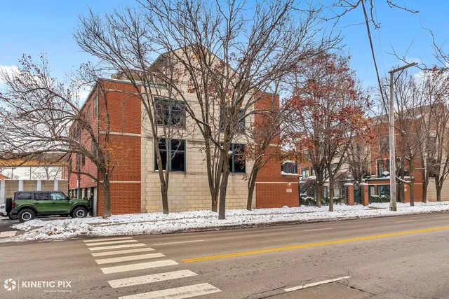 $495,000 | 1812 South Clark Street, Unit 15, Chicago, IL 60616