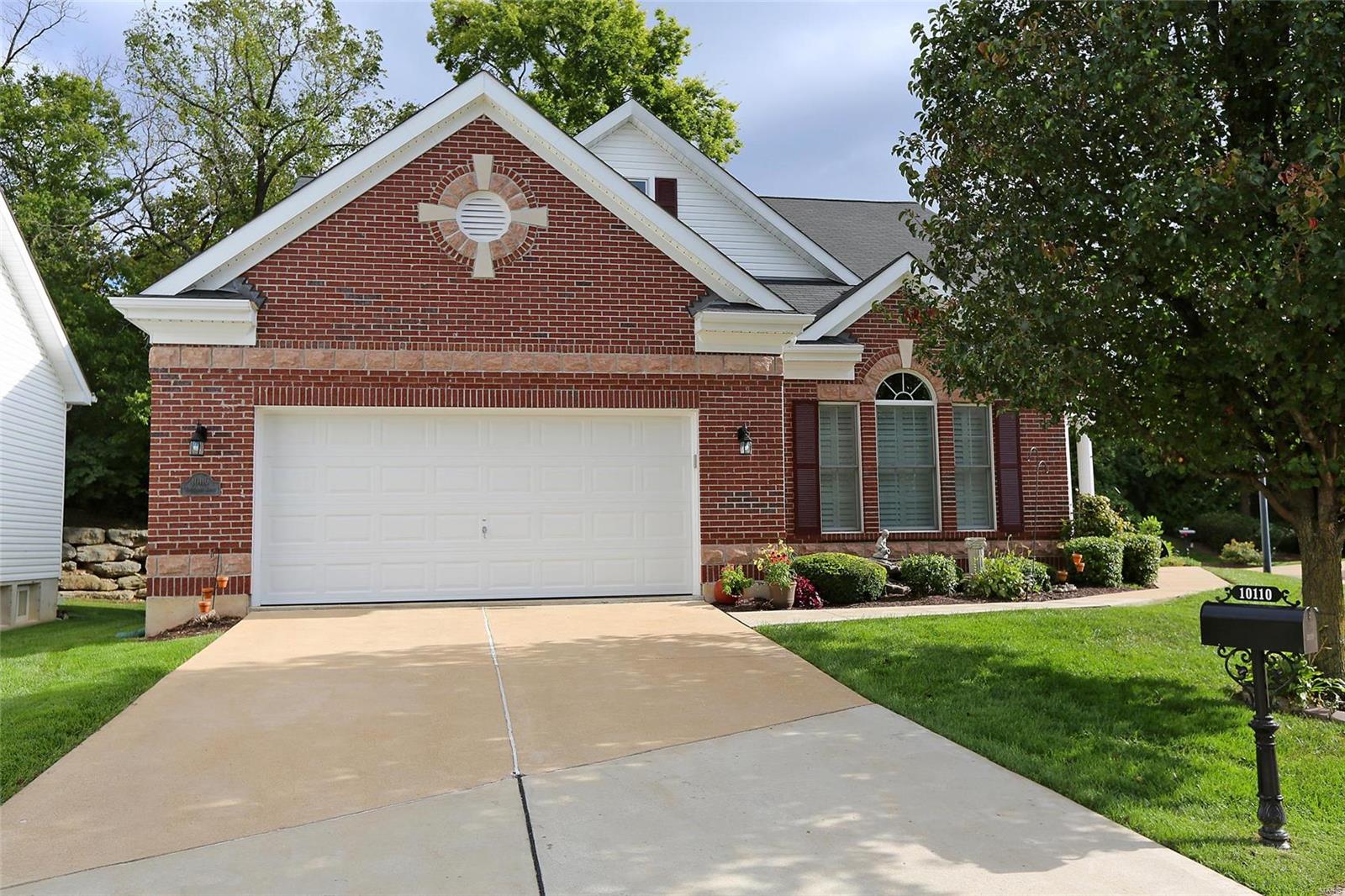 10110 Tanbridge Road St. Louis, MO 63128 - Photo 2 of 35 Gallery Image 2