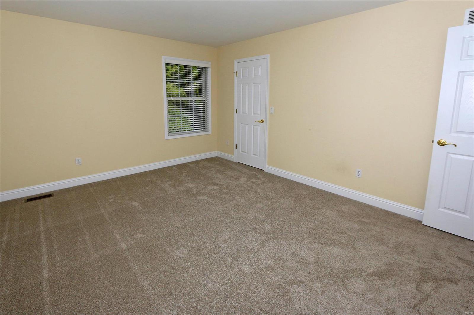 10110 Tanbridge Road St. Louis, MO 63128 - Photo 24 of 35 Gallery Image 24