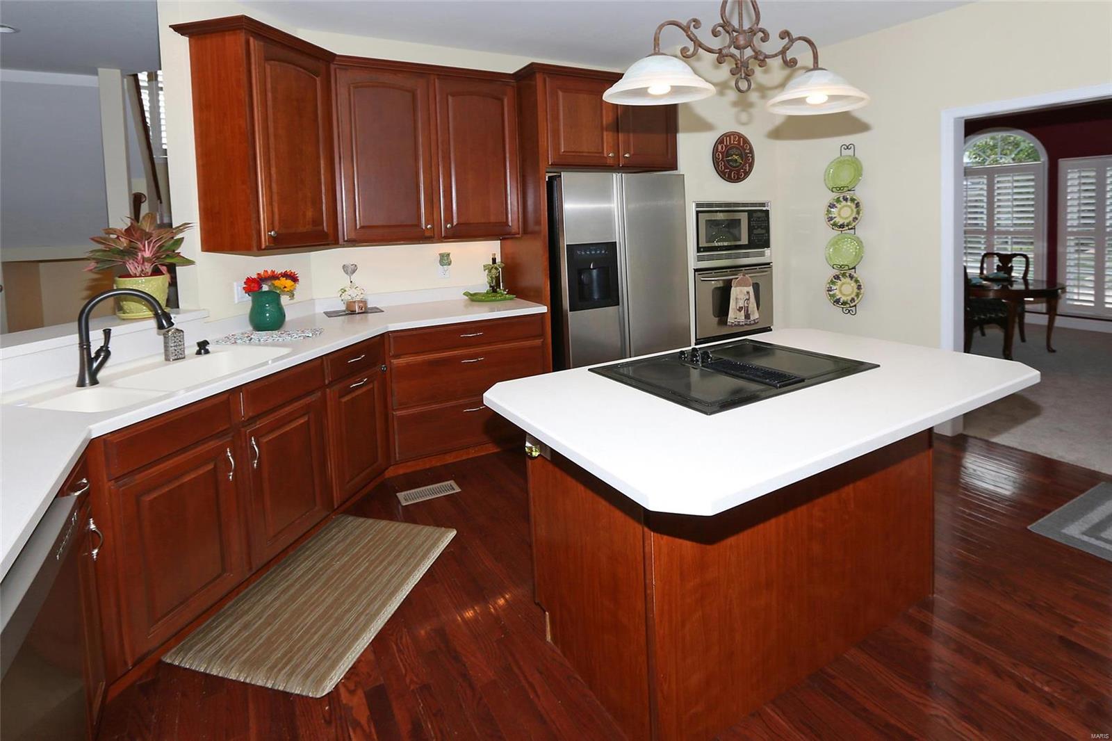 10110 Tanbridge Road St. Louis, MO 63128 - Photo 9 of 35 Gallery Image 9