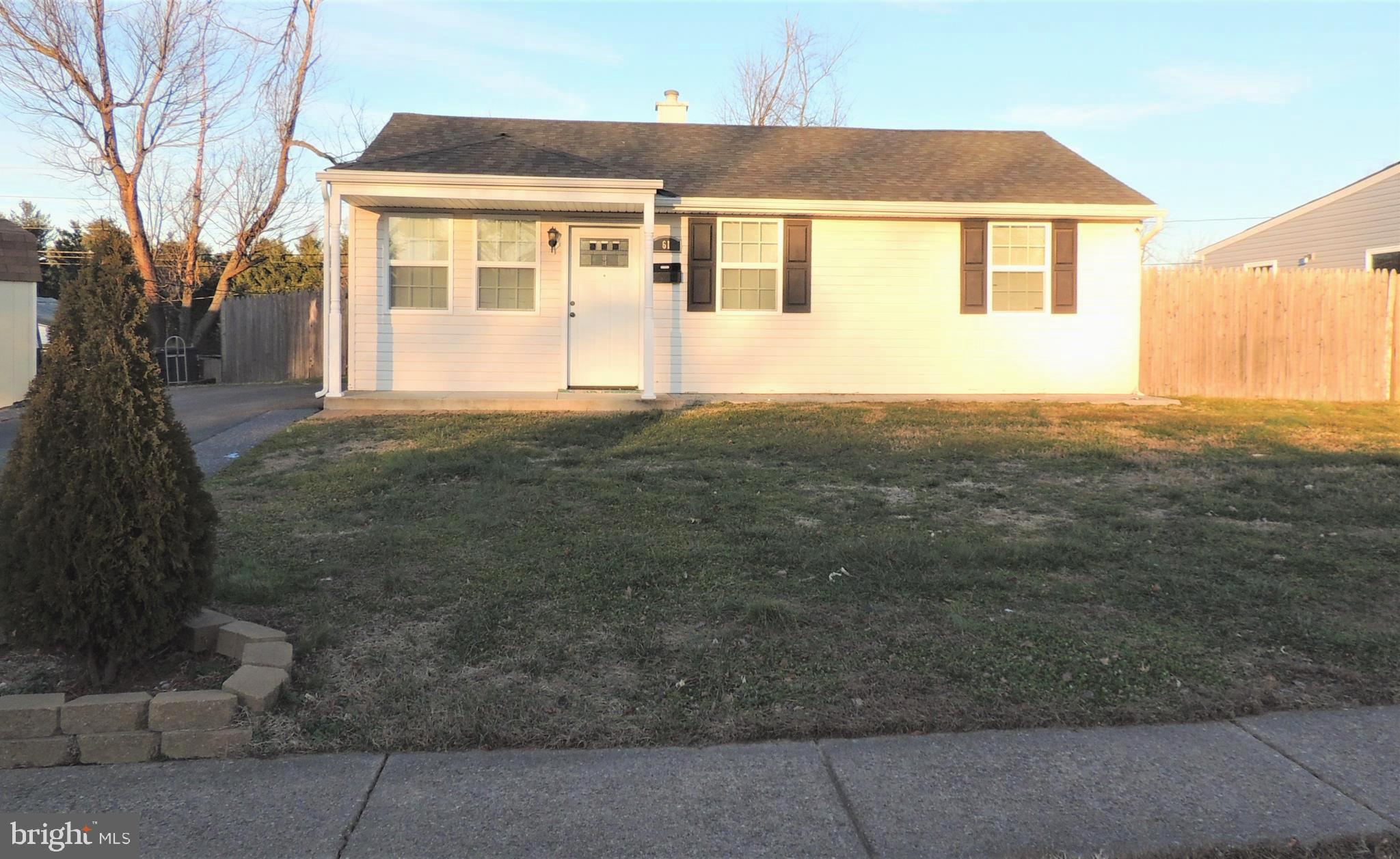 61 Midfield Road New Castle, DE 19720 - Photo 1 of 18 Gallery Image 1