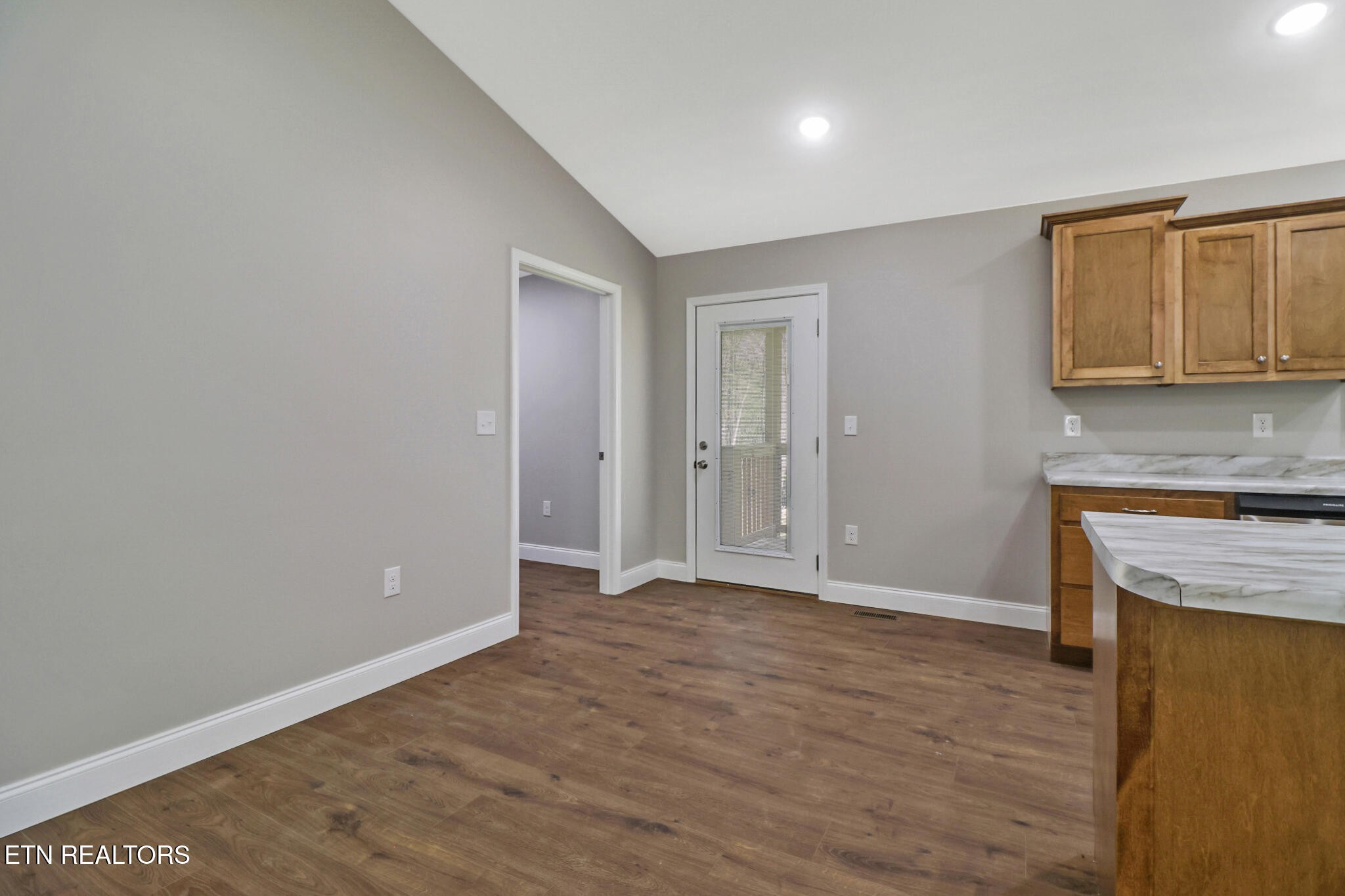 133 Jay Loop Jamestown, TN 38556 - Photo 16 of 39