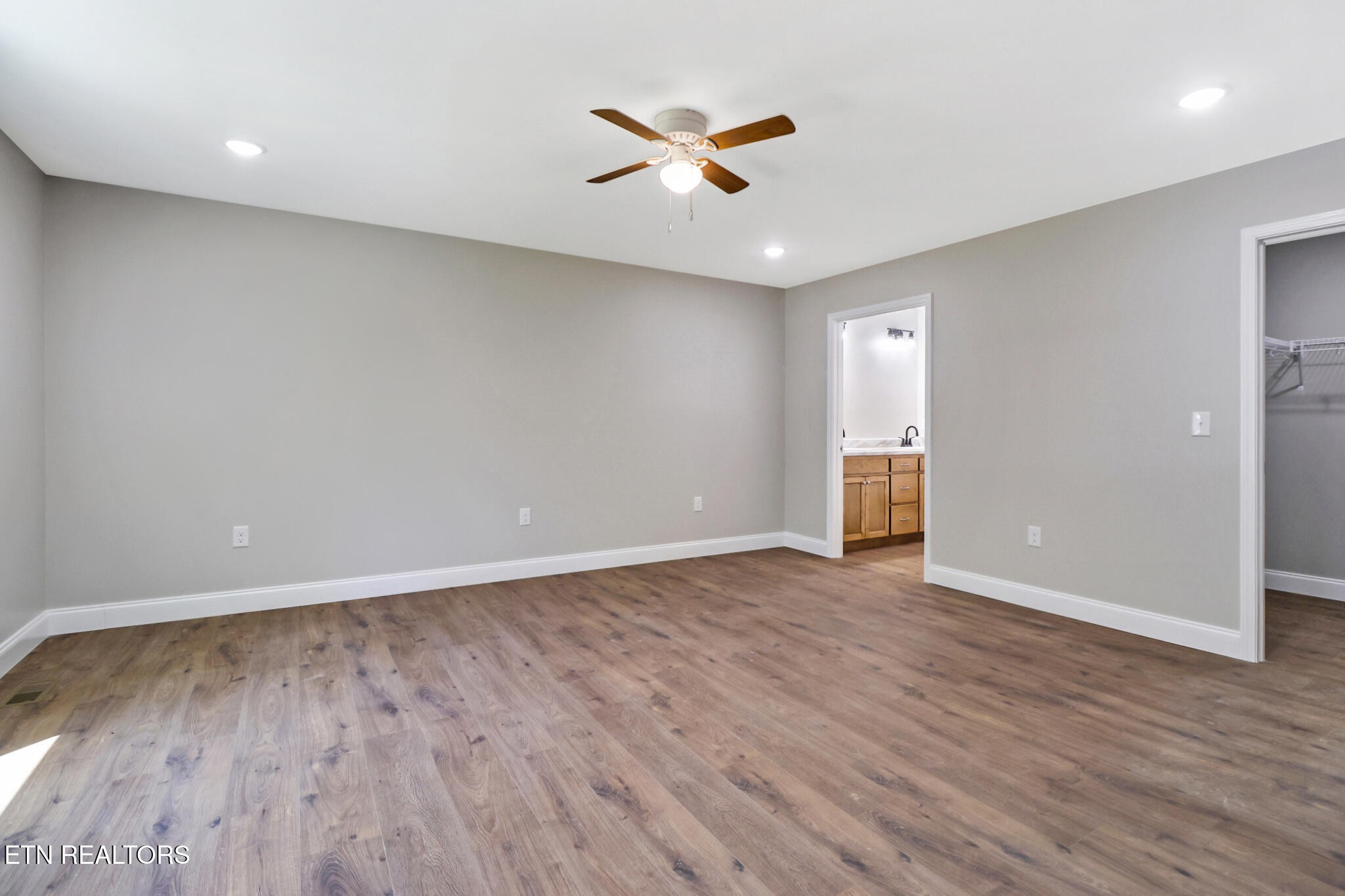 133 Jay Loop Jamestown, TN 38556 - Photo 17 of 39