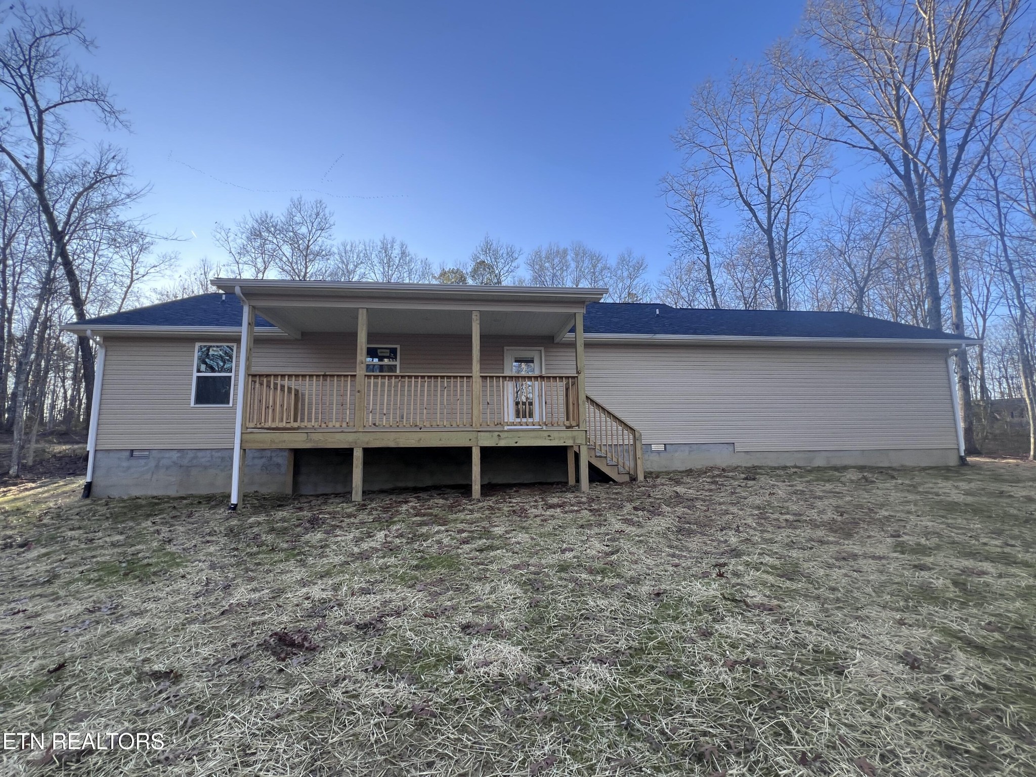 133 Jay Loop Jamestown, TN 38556 - Photo 2 of 33