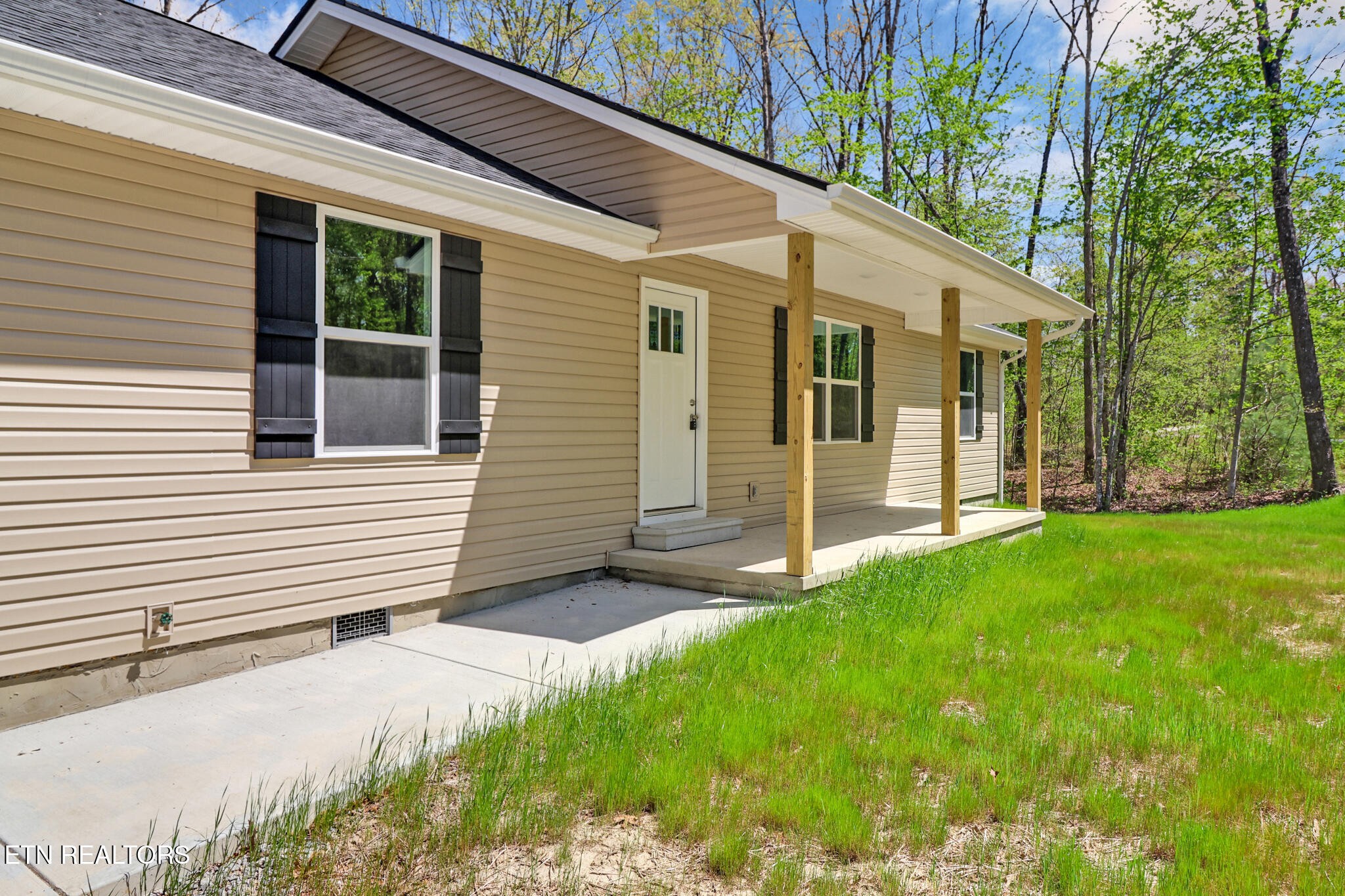 133 Jay Loop Jamestown, TN 38556 - Photo 3 of 39