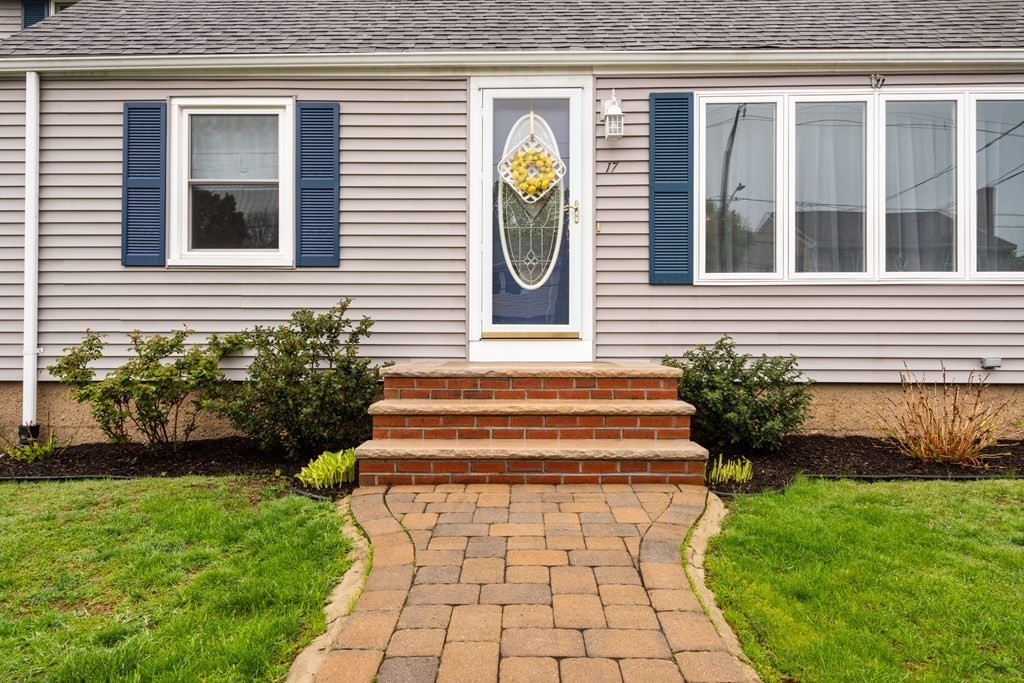 17 Rainbow Road Peabody, MA 01960 - Photo 1 of 35 Gallery Image 1