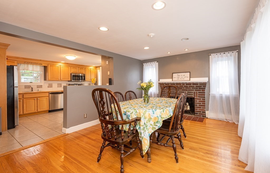 17 Rainbow Road Peabody, MA 01960 - Photo 13 of 35 Gallery Image 13