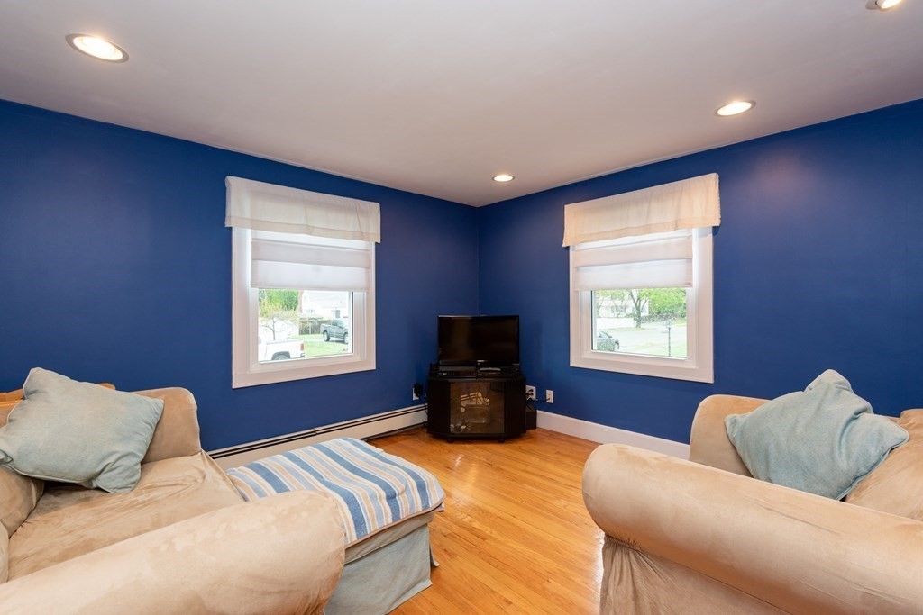 17 Rainbow Road Peabody, MA 01960 - Photo 16 of 35 Gallery Image 16