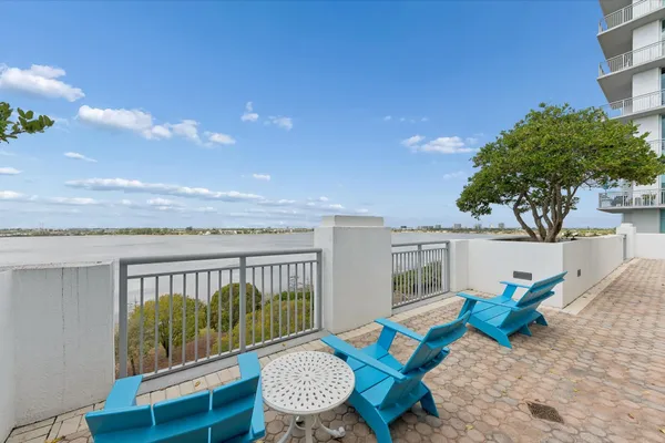 $4,500 | 300 South Australian Avenue, Unit 105, West Palm Beach, FL 33401
