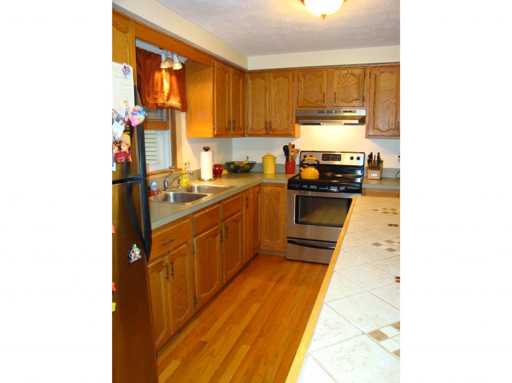 323 Pine Hill Road Berwick, ME 03901 - Photo 9 of 34 Gallery Image 9