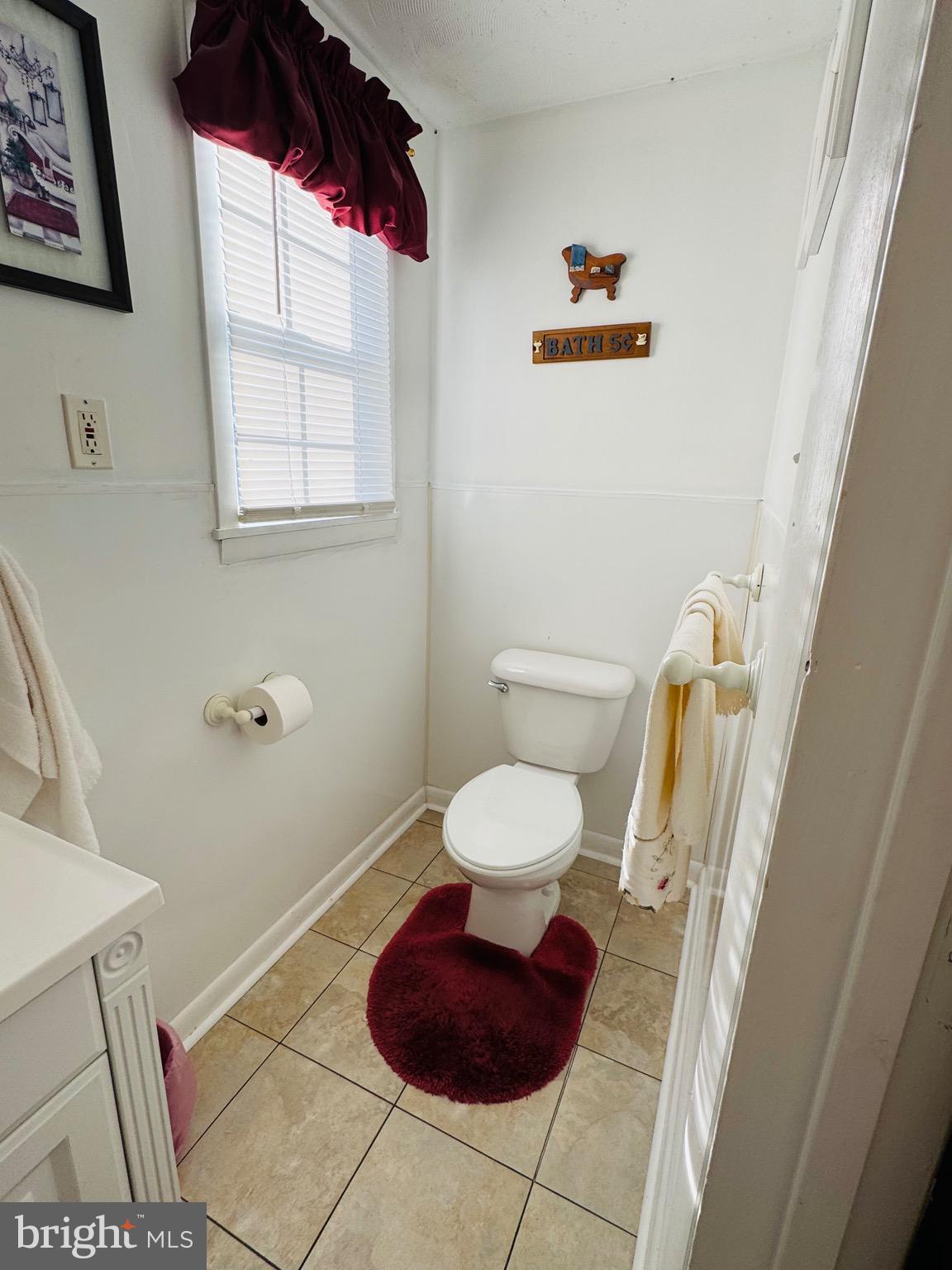 7421 Augustine Herman Highway Georgetown, MD 21930 - Photo 10 of 19 Half bath main level