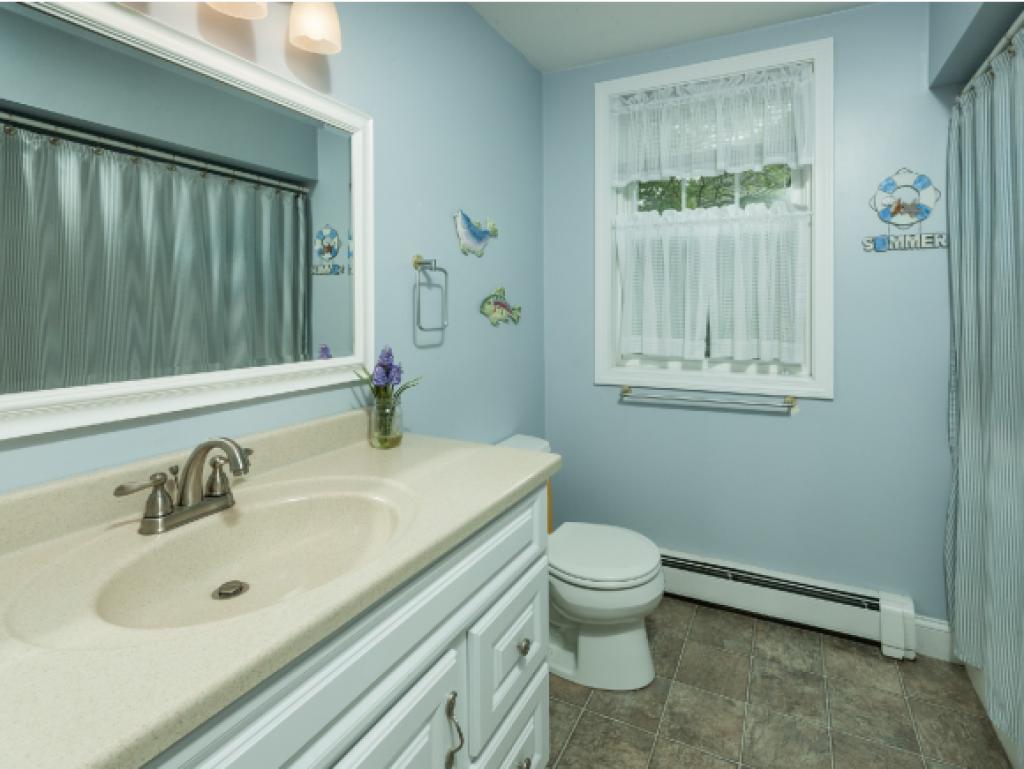 48 Nubble Road York, ME 03909 - Photo 18 of 35 Gallery Image 18