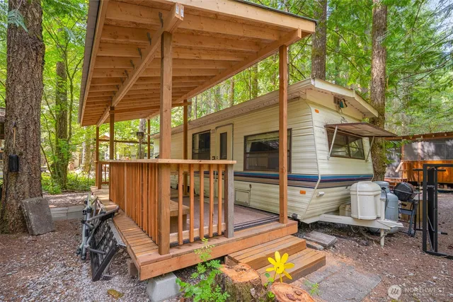 a view of a chair in the patio