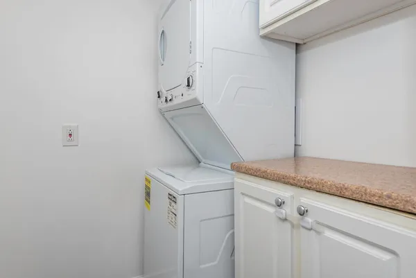 $489,900 | 606 South Cogswell Drive, Salem Lakes, WI 53170