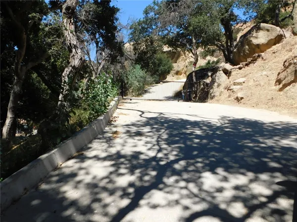 $190,000 | 476 Box Canyon Road, West Hills, CA 91304