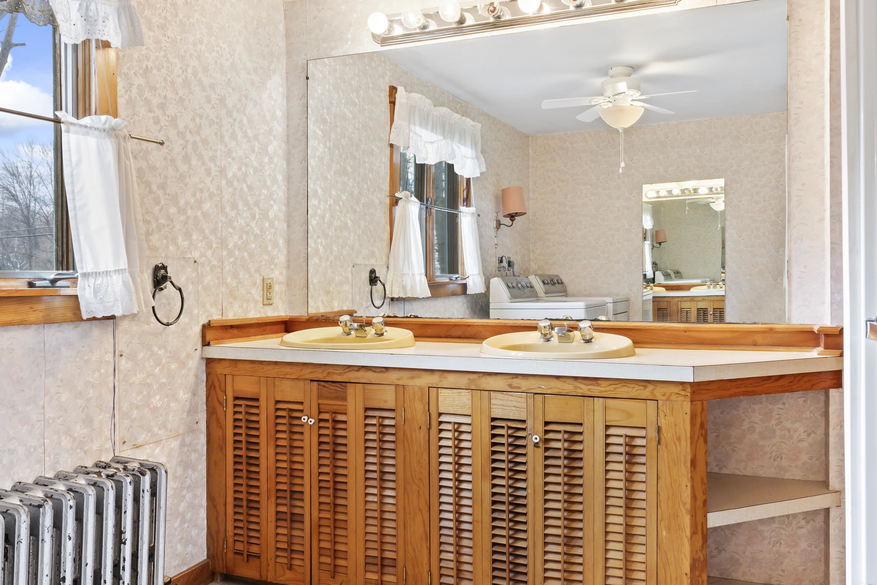 46 Rogers Road Kittery, ME 03904 - Photo 15 of 36 Gallery Image 15