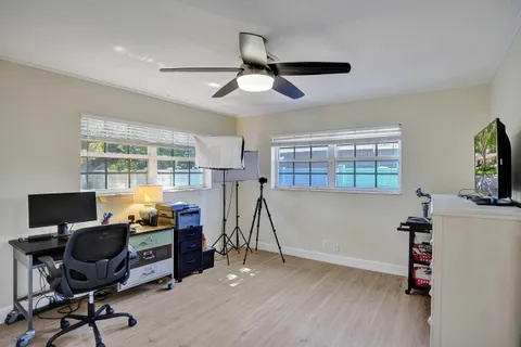 $1,125,000 | 3930 Northeast 21st Avenue, Fort Lauderdale, FL 33308