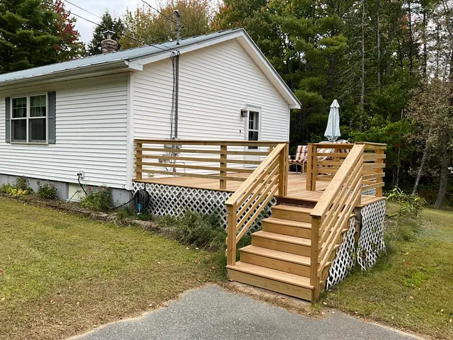 $285,999 | 8 Cross Road, Bradley, ME 04411
