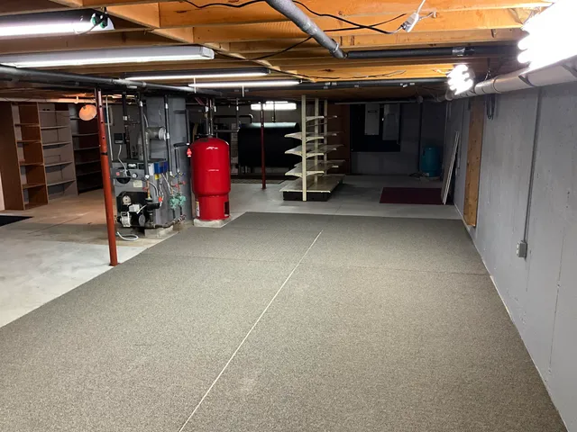 $285,999 | 8 Cross Road, Bradley, ME 04411