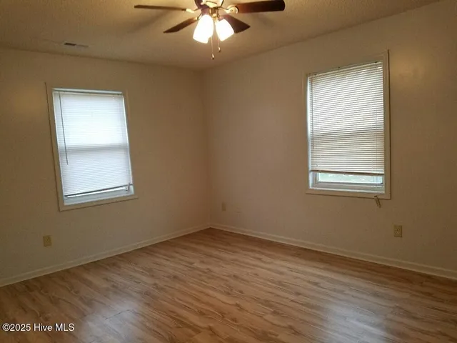 $1,567 | 207 Springvale Street, Elizabeth City, NC 27909