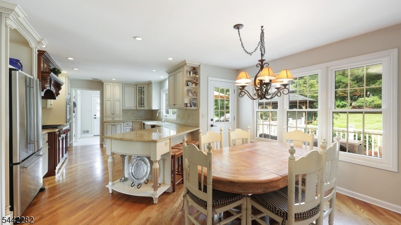 2101 Arbor Way Bridgewater, NJ 08836 - Photo 17 of 47