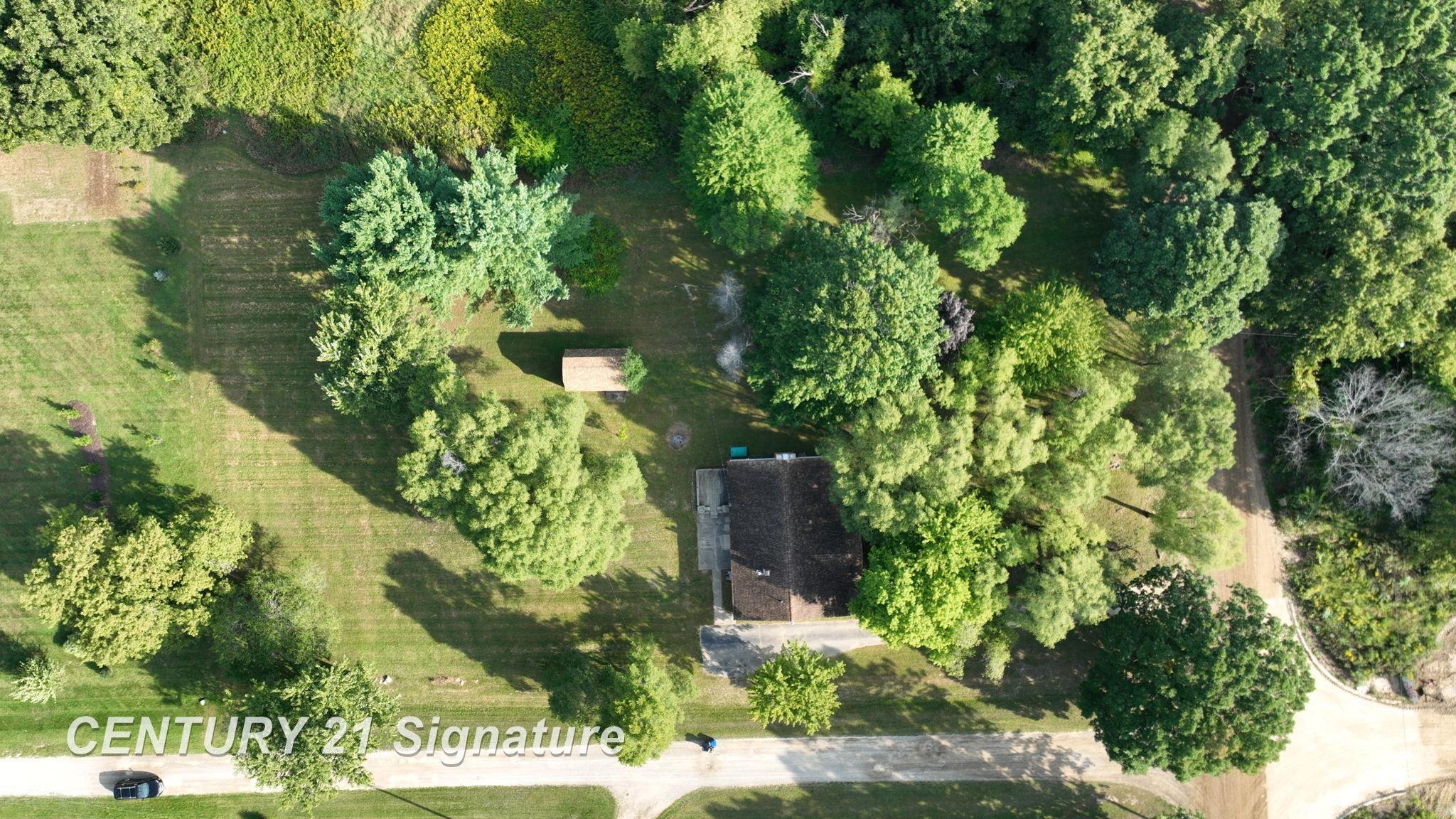 15544 Falk Road Holly, MI 48442 - Photo 42 of 54 50188262-9bf9ee92-7767-4fb0-af83-e41f052677ed.JPG
