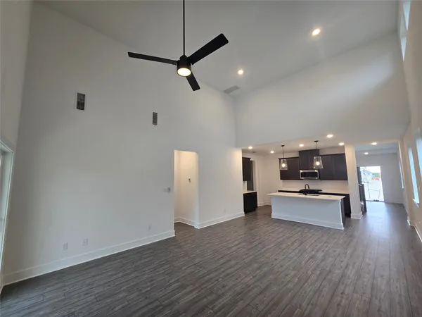 $2,395 | 224 Langhorne Bend, Liberty Hill, TX 78642