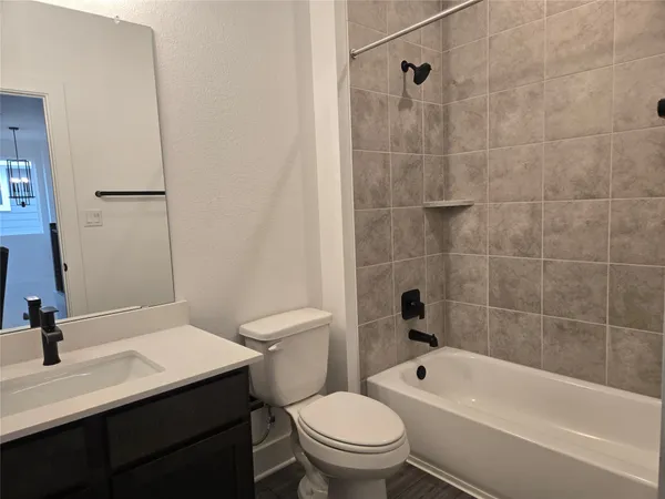 $2,395 | 224 Langhorne Bend, Liberty Hill, TX 78642