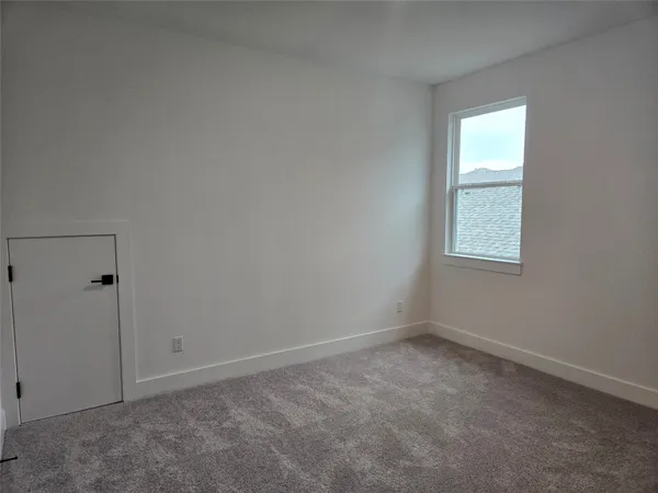 $2,395 | 224 Langhorne Bend, Liberty Hill, TX 78642