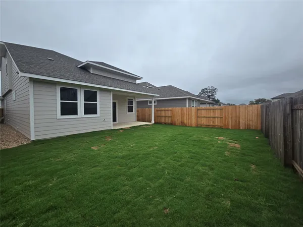 $2,395 | 224 Langhorne Bend, Liberty Hill, TX 78642