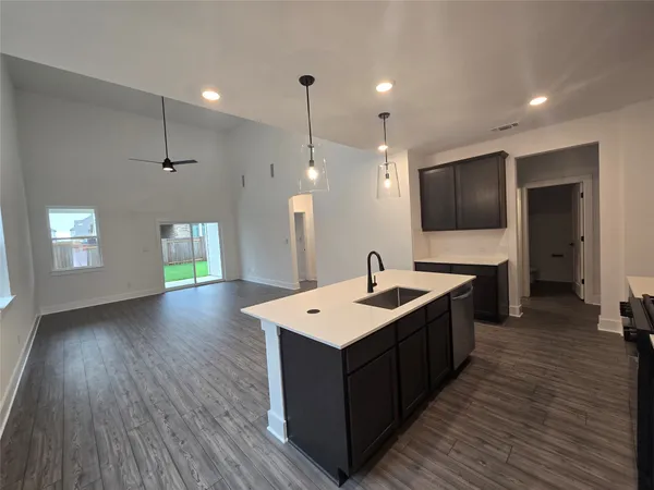 $2,395 | 224 Langhorne Bend, Liberty Hill, TX 78642