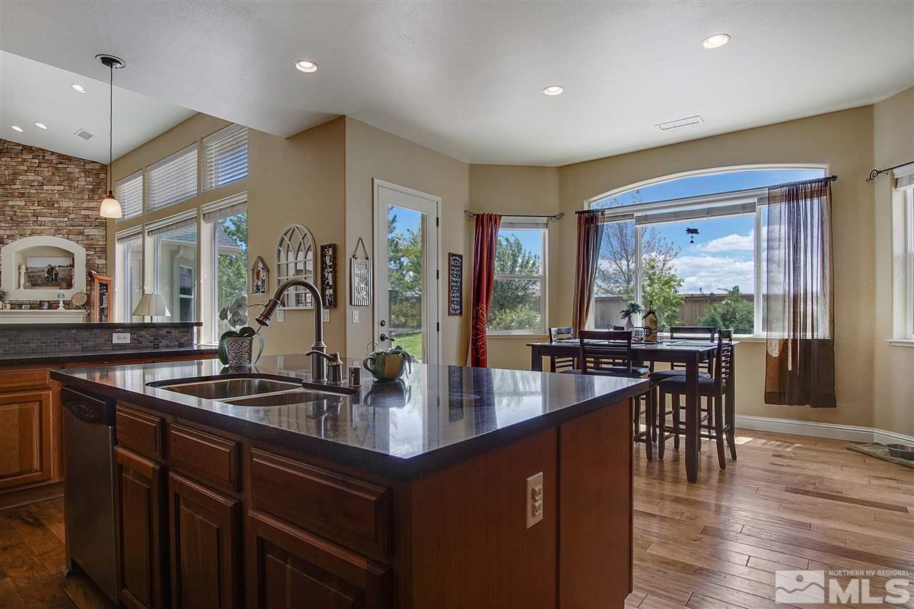140 Shady Valley Road Sparks, NV 89441 - Photo 10 of 25 Photo 10