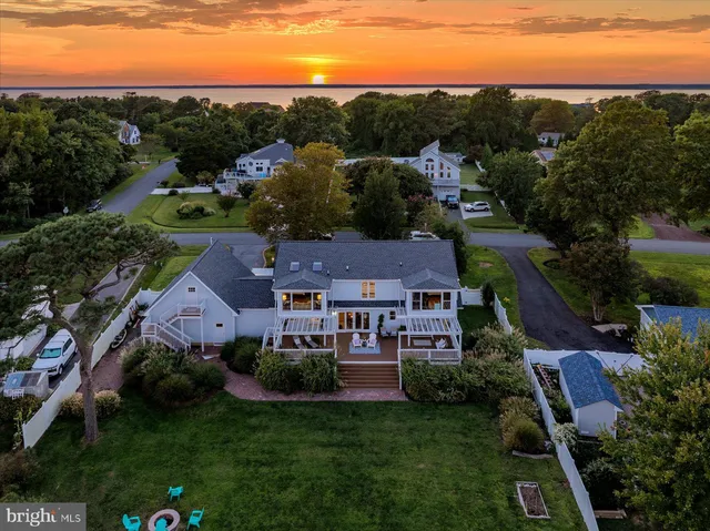 $1,150,000 | 6226 Knoll Hill Drive, Berlin, MD 21811