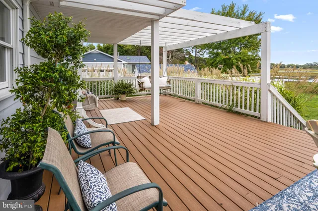 $1,150,000 | 6226 Knoll Hill Drive, Berlin, MD 21811