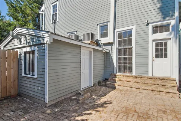 $970,000 | 2412-14 Magazine Street, New Orleans, LA 70130