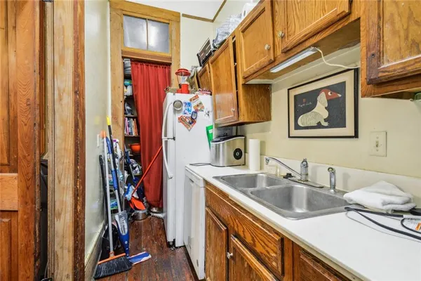 $970,000 | 2412-14 Magazine Street, New Orleans, LA 70130